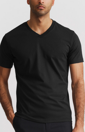 Camiseta Básica Masculina Algodão Gola V - Basic T-shirt